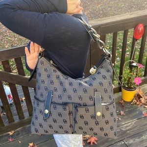 Dooney & Bourke medium Lucy bag